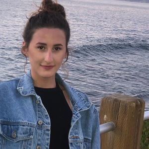 Meet your Posher, Emily